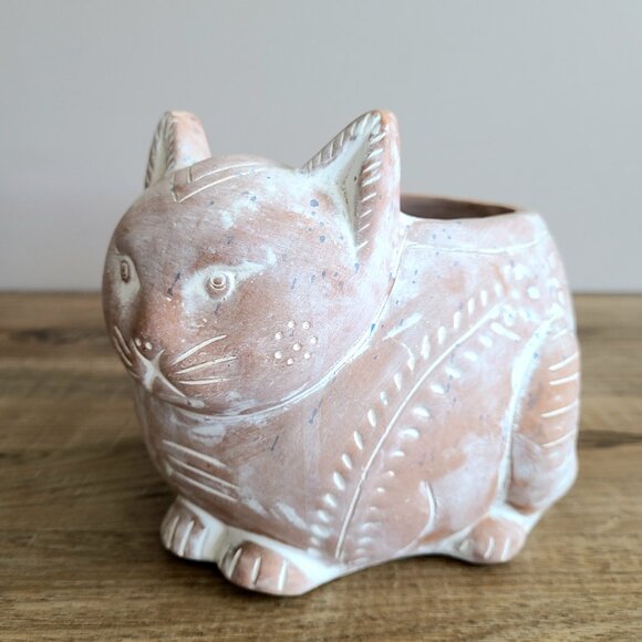 Ceramic cat planter. - Picture 1 of 9
